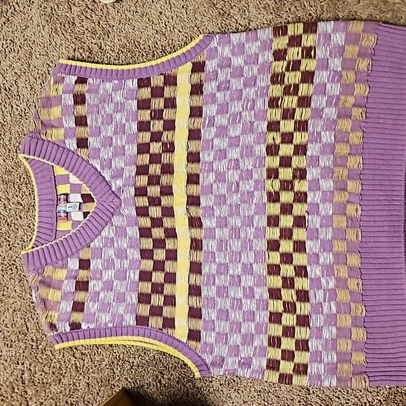 Urban Outfitters sweater vest - Picture 4 of 5